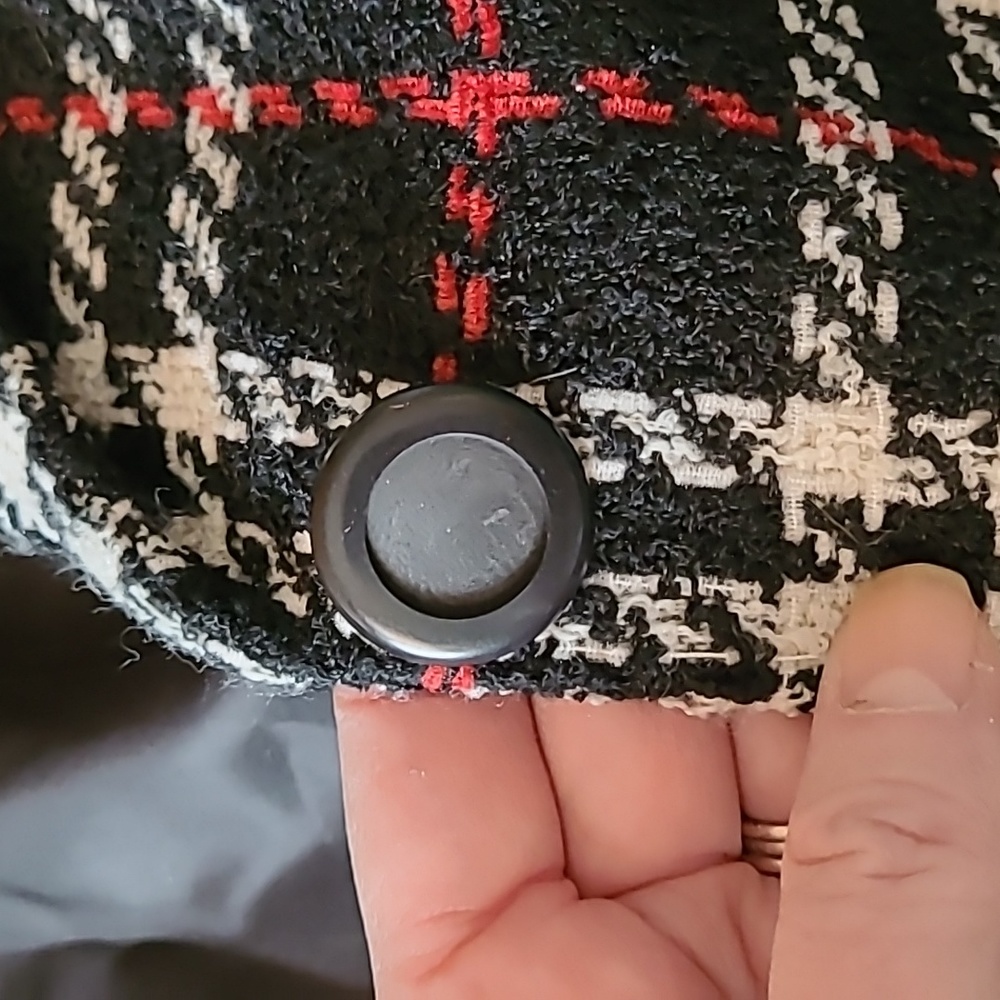 Coat - Picture 4 of 6